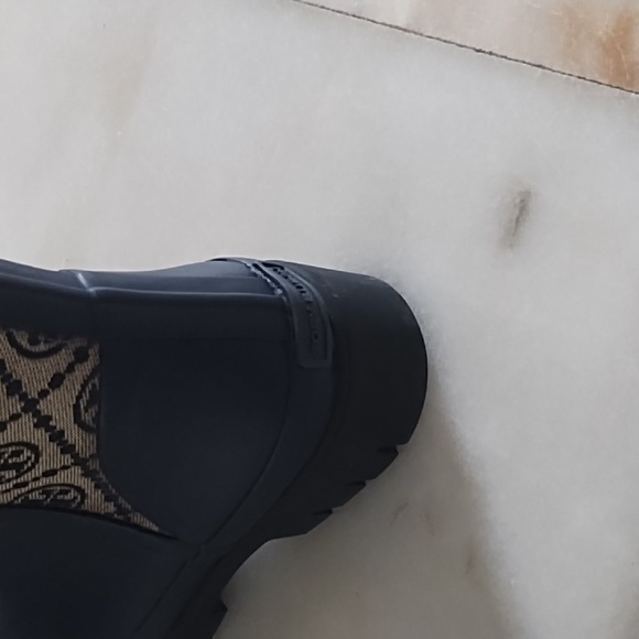 Tory Burch - Elegant Women's Patterned Rain Boots - Picture 6 of 6